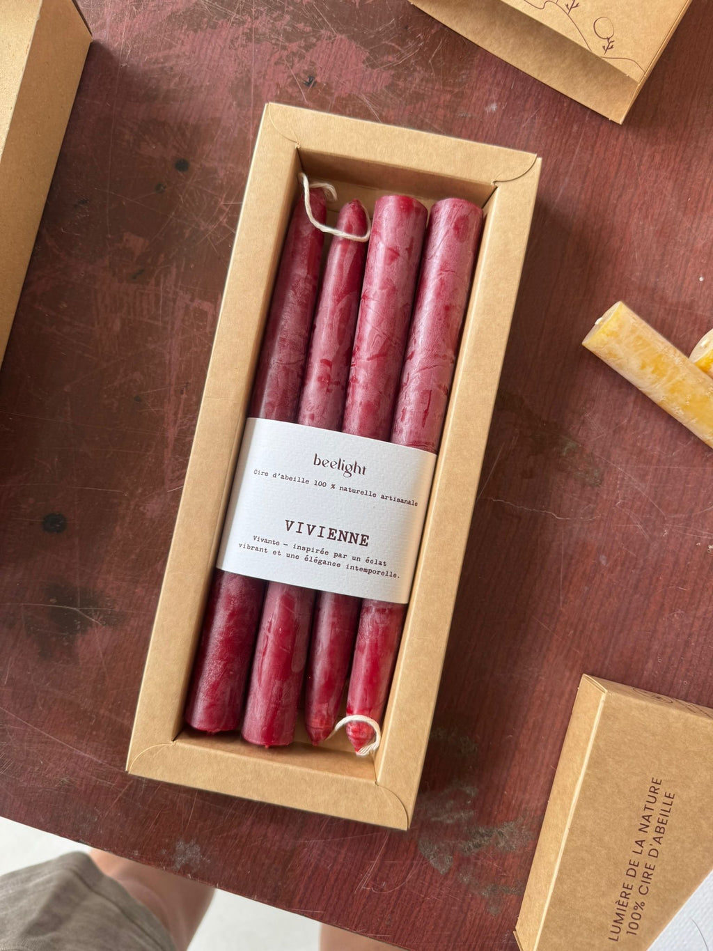 Vivienne_rubis 22  – Bougies coniques classiques